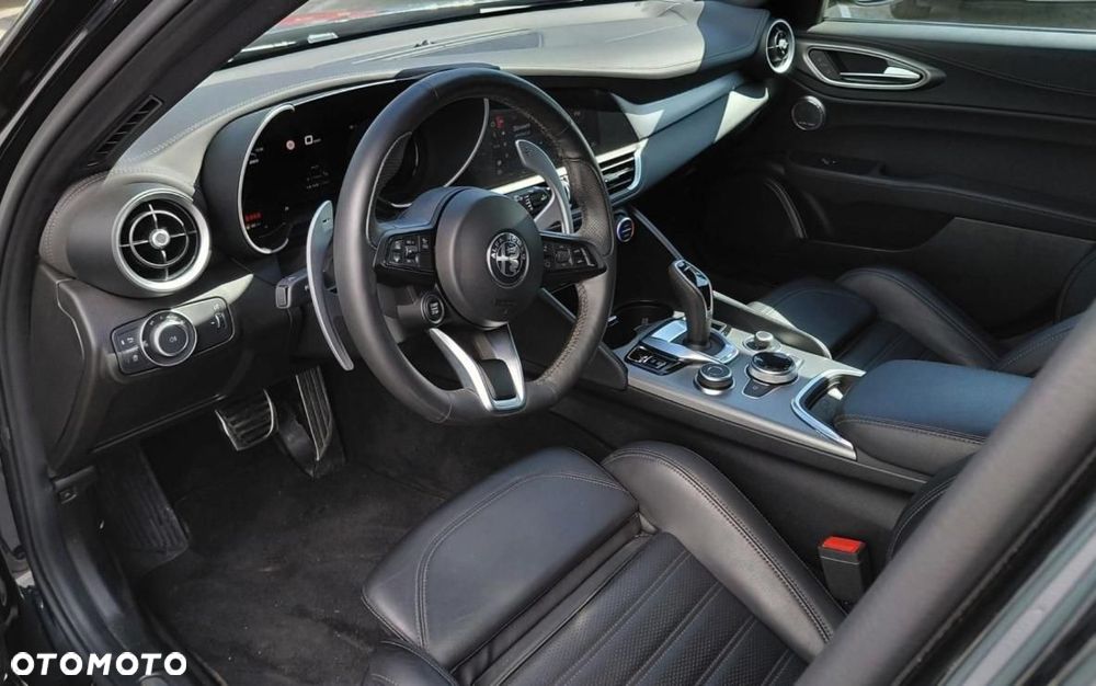 Alfa Romeo Giulia 2.0 Turbo Veloce Q4 - 9