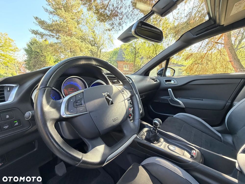 Citroën DS4 PureTech 130 Stop&Start SoChic - 18