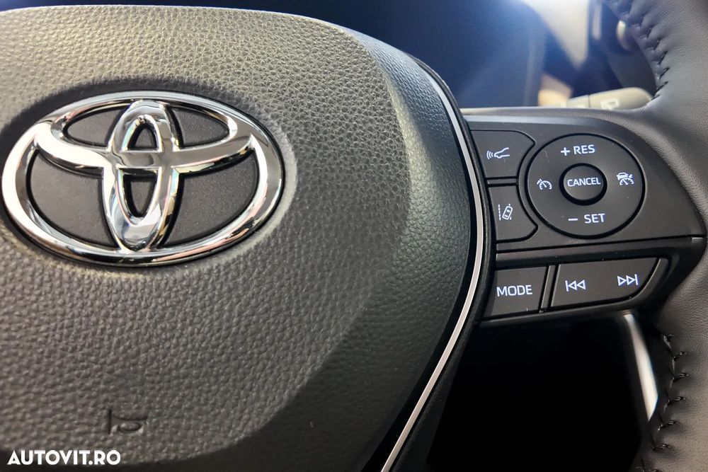 Toyota RAV4 2.5 Hybrid VVT-iE 4x4 Luxury - 23