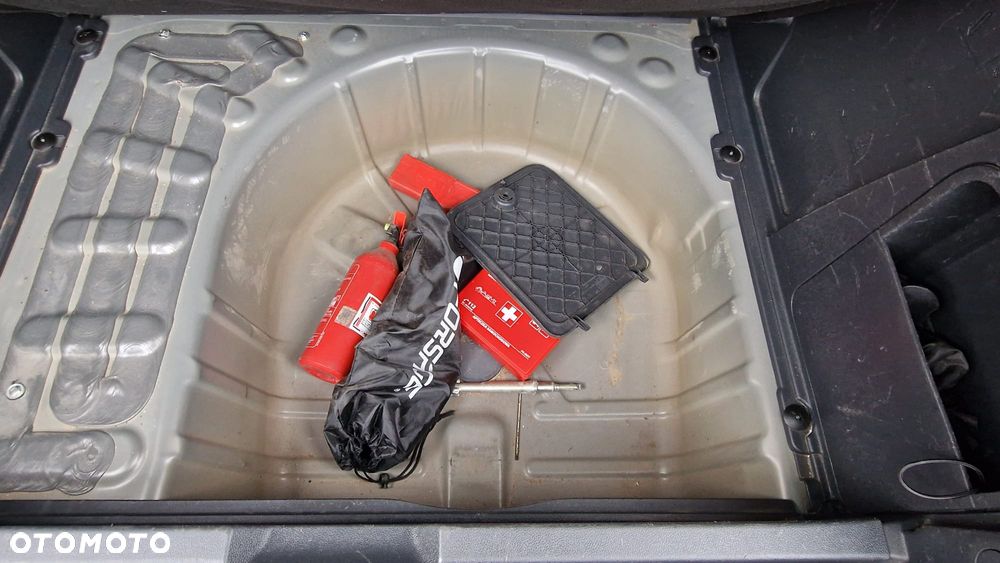 Peugeot 3008 2.0 HDi Premium - 10