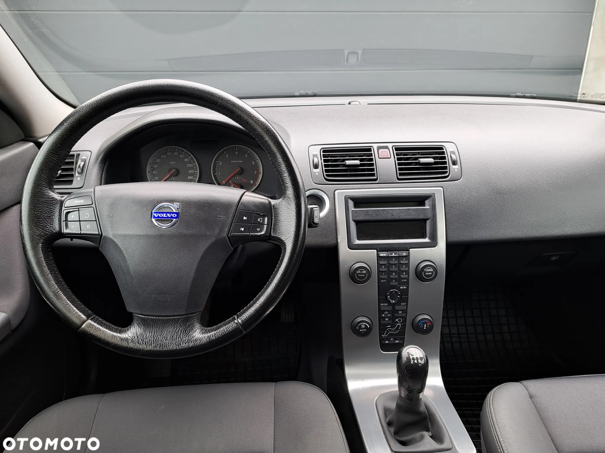 Volvo V50 1.8 - 9