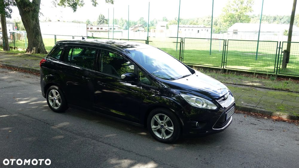 Ford Grand C-MAX - 38