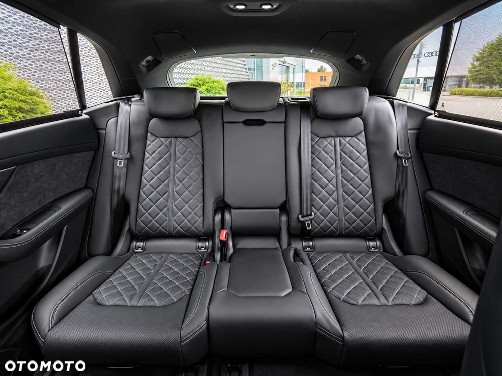 Audi Q8 - 21