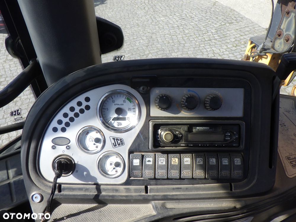 JCB 3CX CONTRACTOR - 8