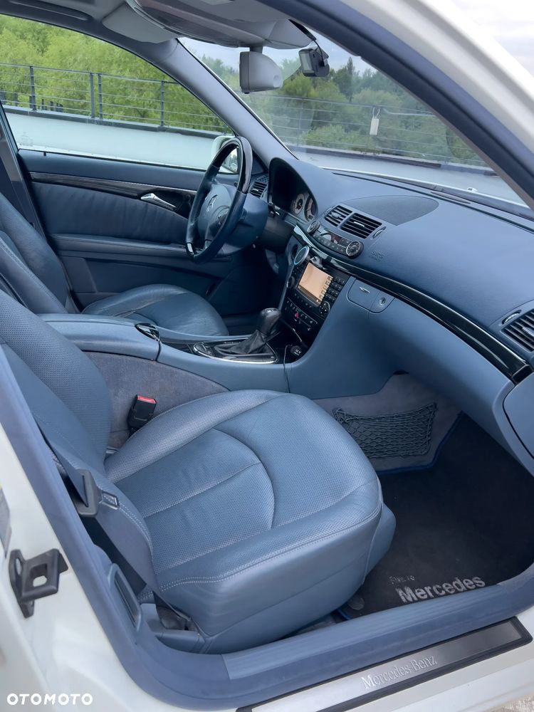 Mercedes-Benz Klasa E 500 7G-TRONIC Avantgarde - 11