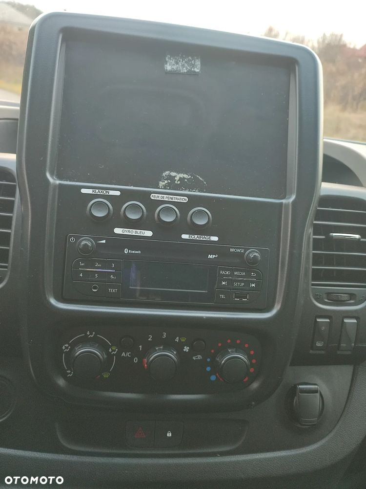 Renault Trafic - 11
