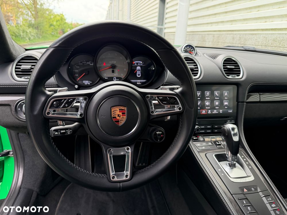 Porsche 718 Cayman - 19