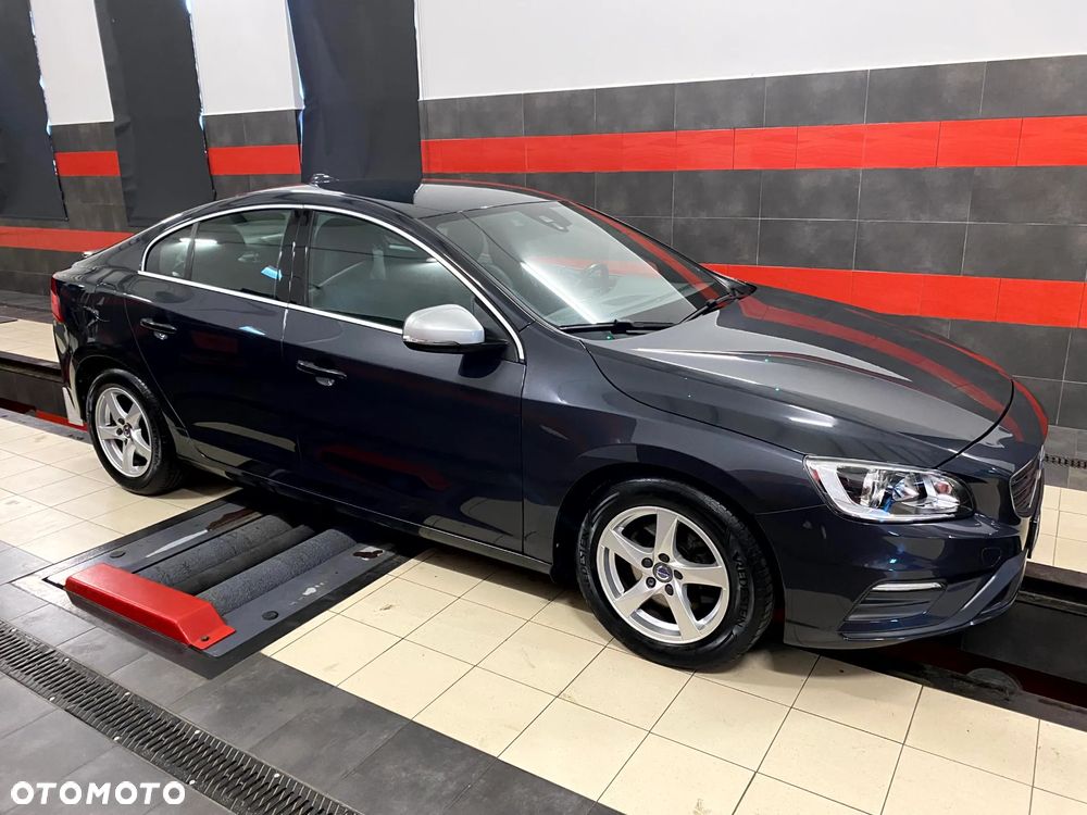 Volvo S60 D4 Drive-E R-Design Summum - 5