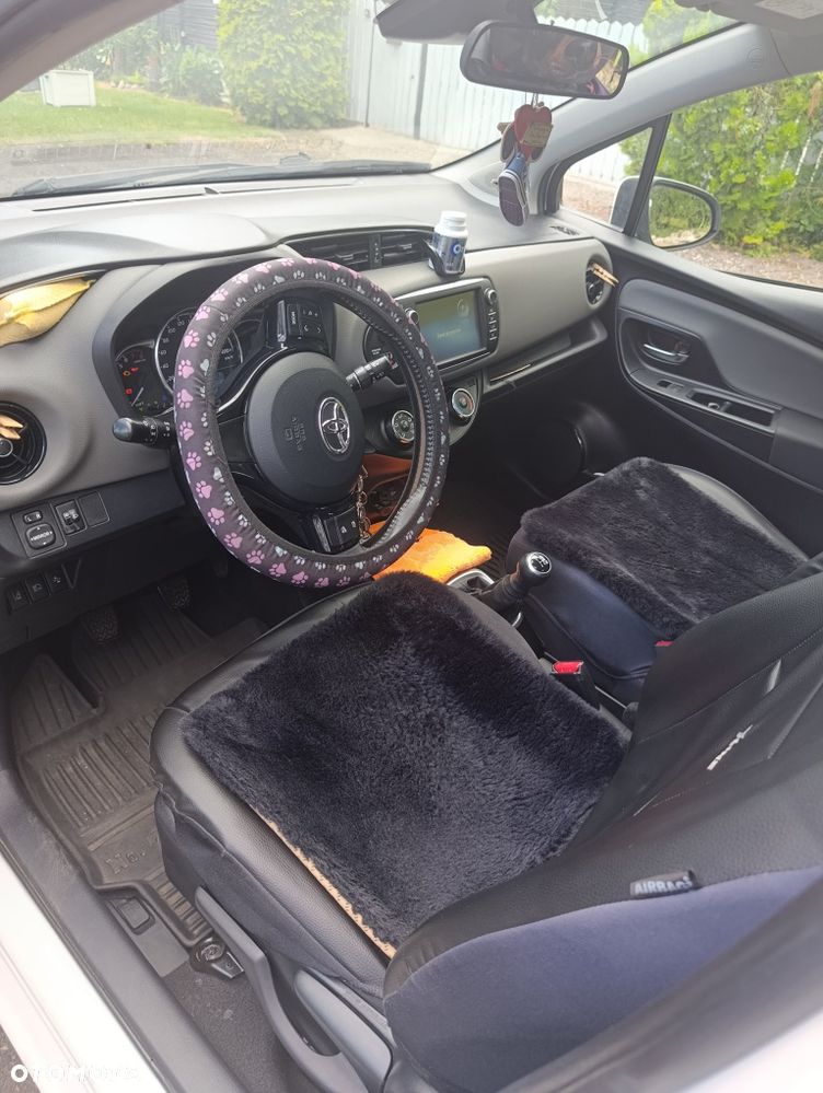 Toyota Yaris - 7