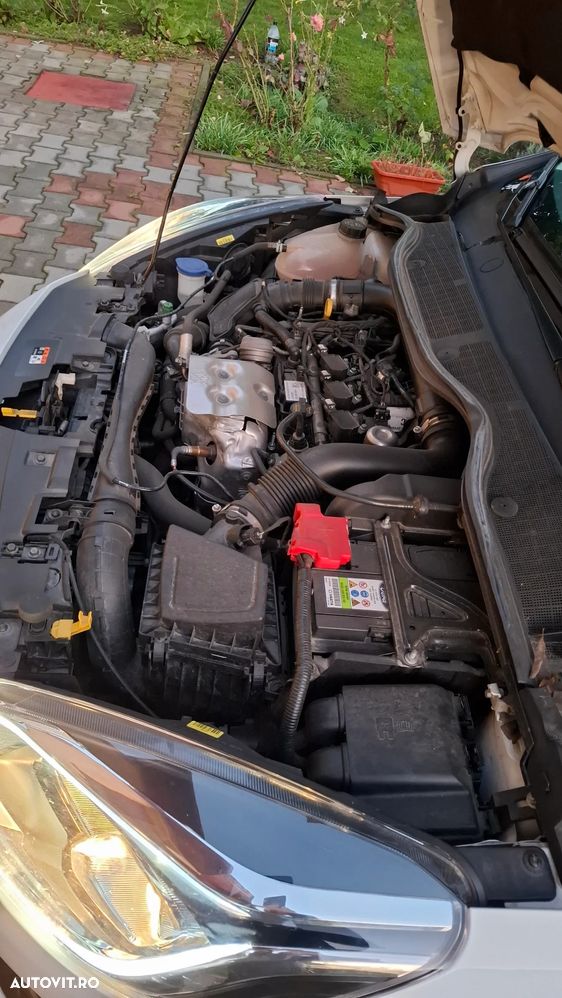 Ford Fiesta 1.0 EcoBoost Titanium - 35
