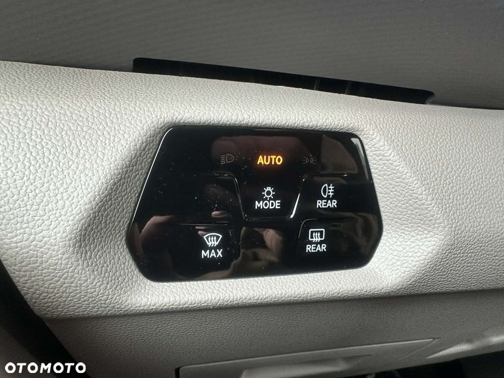 Volkswagen Multivan 2.0 TDI L2 Family DSG - 19