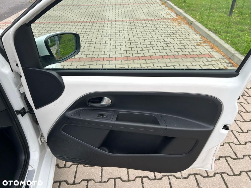 Volkswagen up! cup - 18