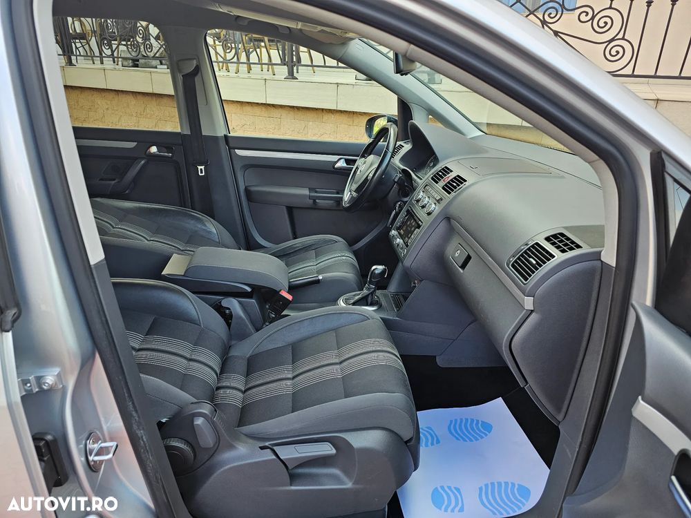 Volkswagen Touran 1.4 TSI DSG MATCH - 15