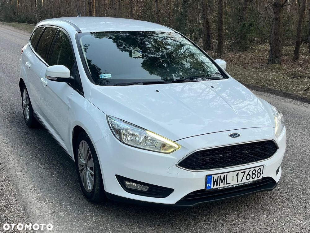 Ford Focus 1.5 TDCi SYNC Edition ASS PowerShift - 3