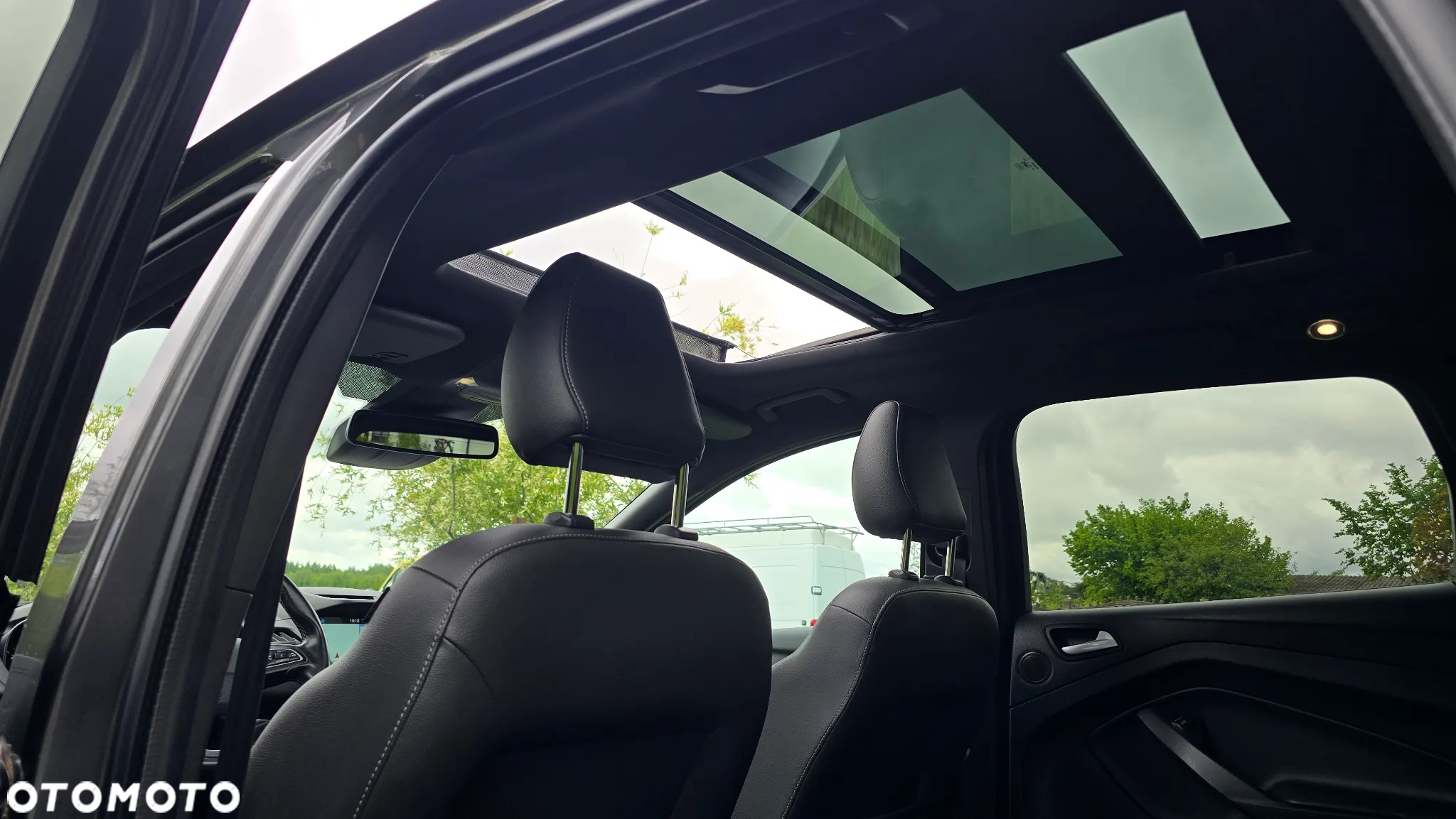 Ford Kuga 2.0 TDCi AWD ST-Line - 24