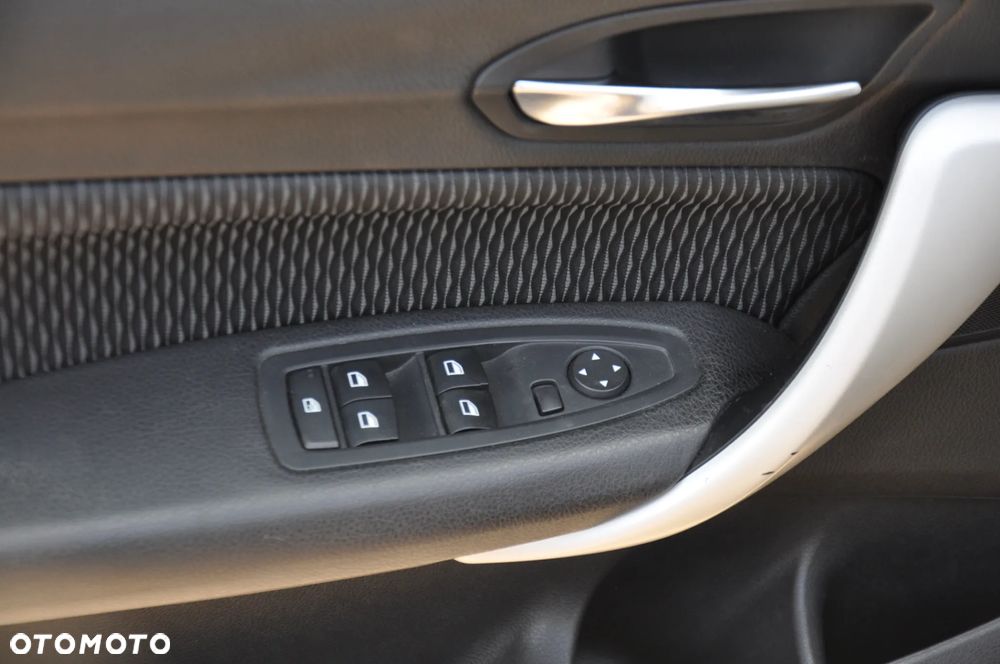 BMW Seria 1 120d BluePerformance - 8