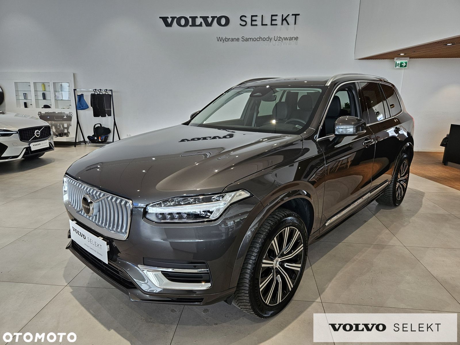 Volvo XC 90 - 1