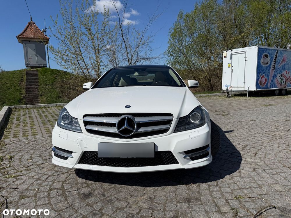 Mercedes-Benz Klasa C 250 CGI BlueEff - 5
