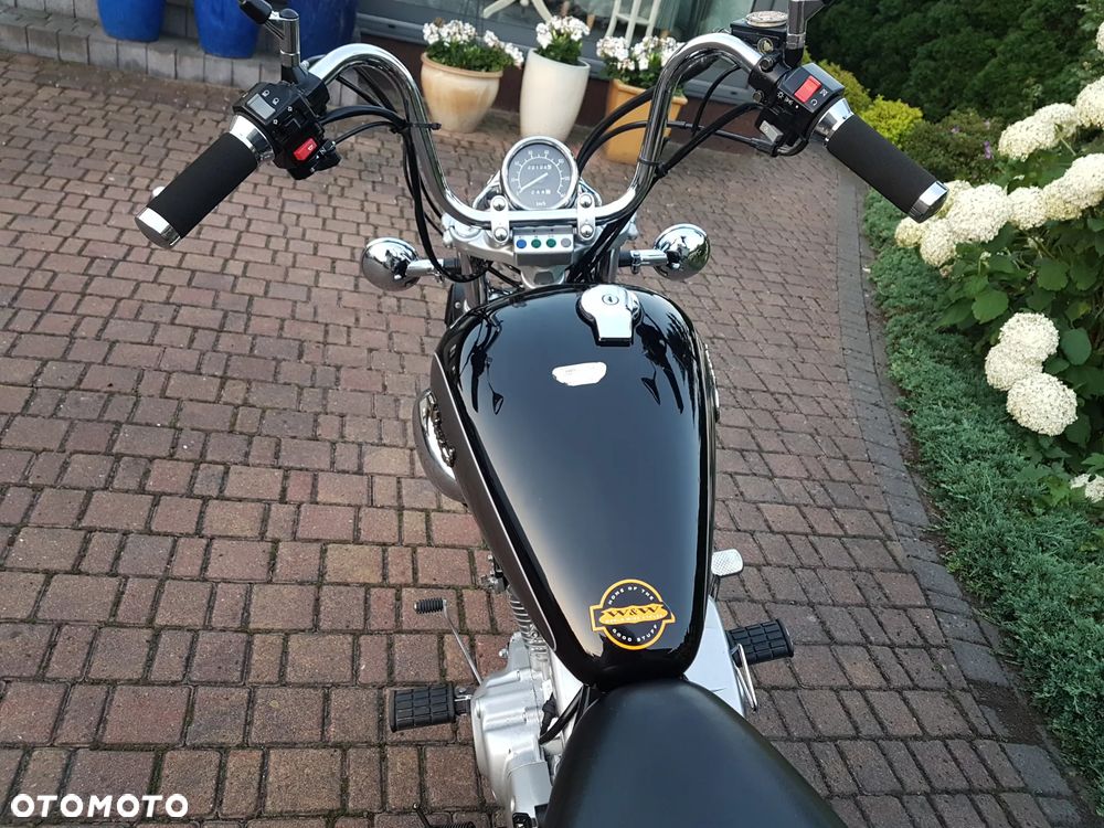 Yamaha XV - 15
