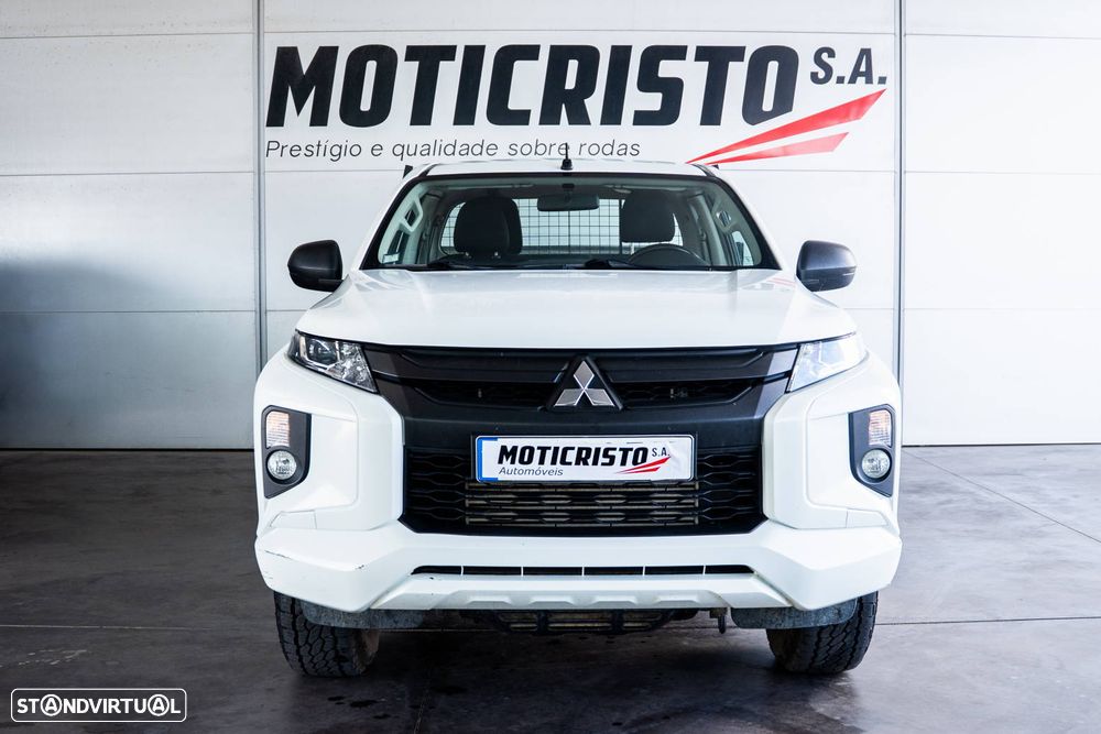 Mitsubishi L 200 2.3 Di-D Club Invicte 4X4 - 3