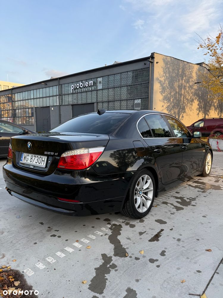 BMW 5 Series 2009 photo 4