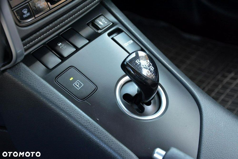 Toyota Auris Hybrid 135 Premium - 28