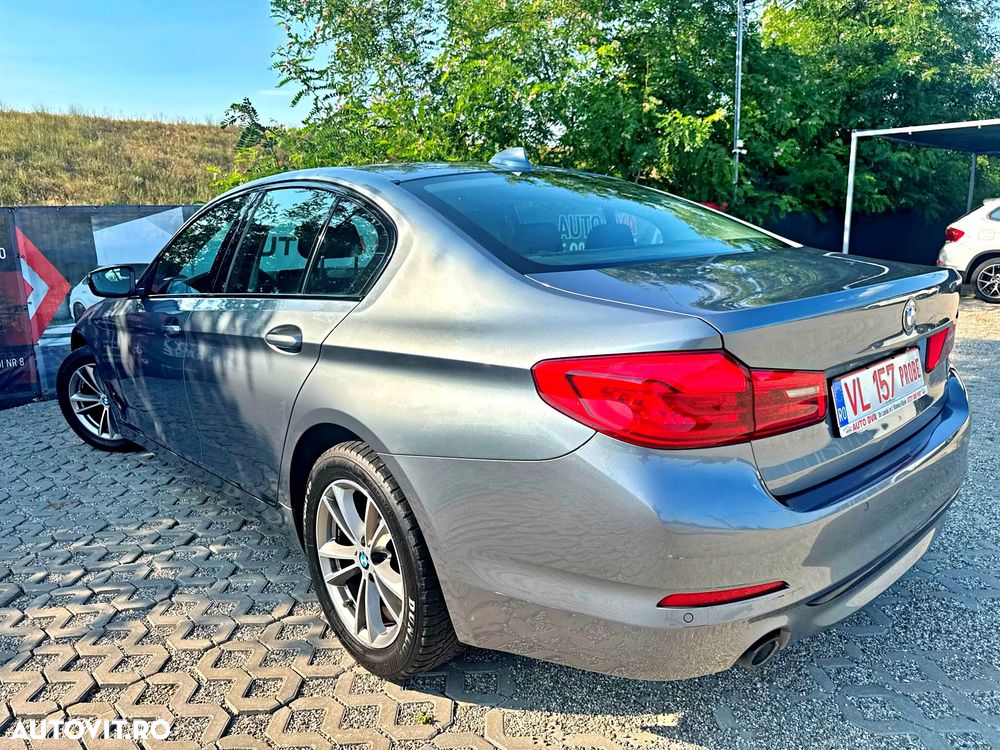 BMW Seria 5 530i Aut. Sport Line - 14
