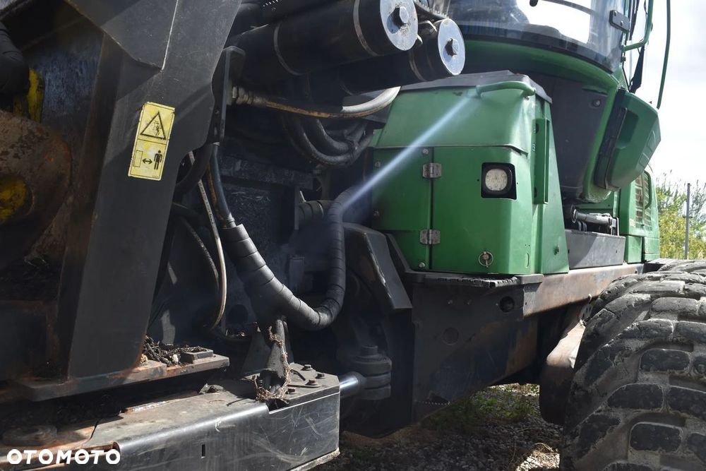 John Deere 1210E - 9