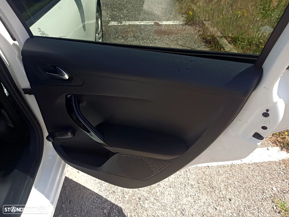 Peugeot 208 1.2 VTi Active - 12