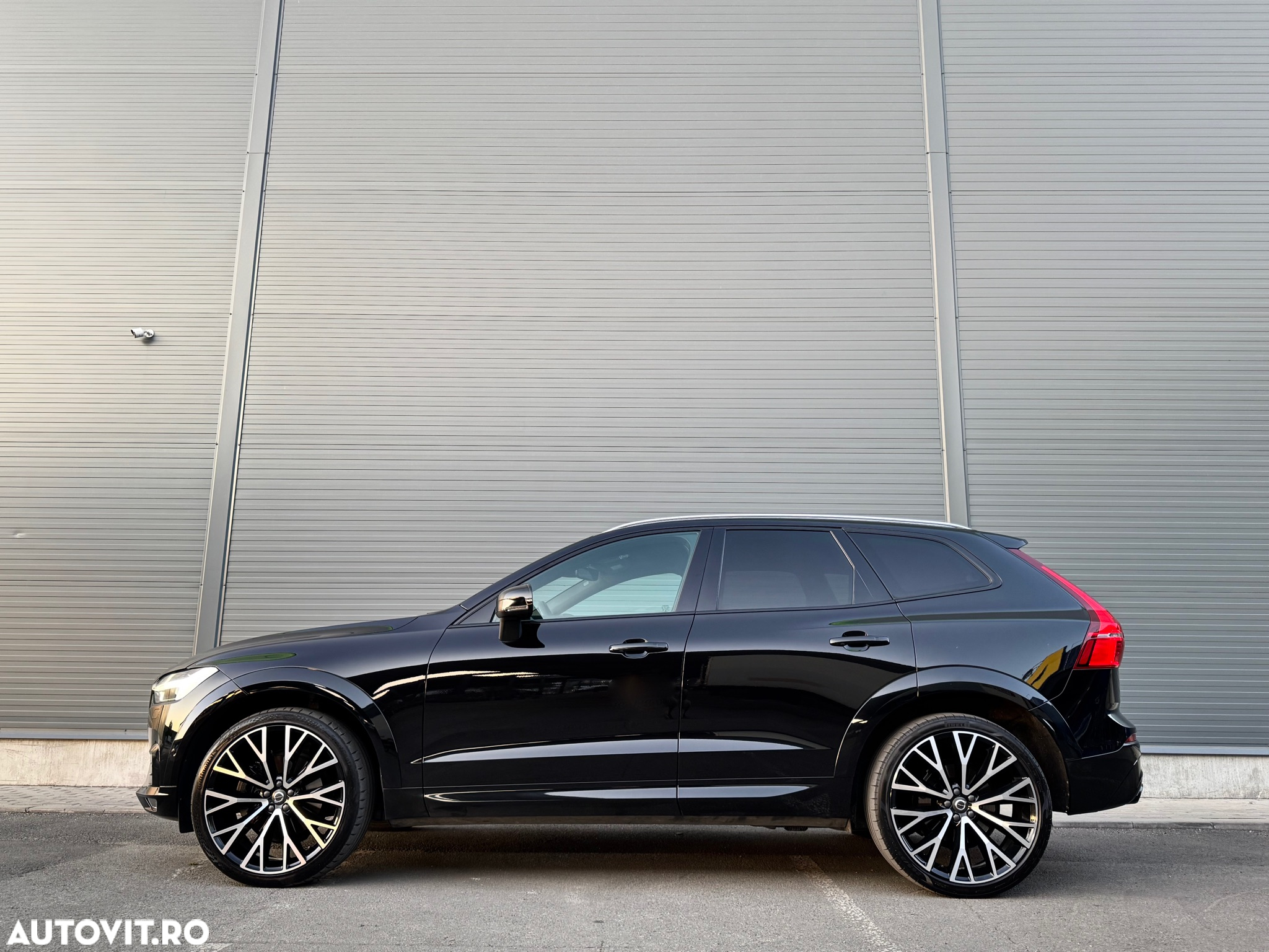 Volvo XC 60 D5 AWD R-Design - 13