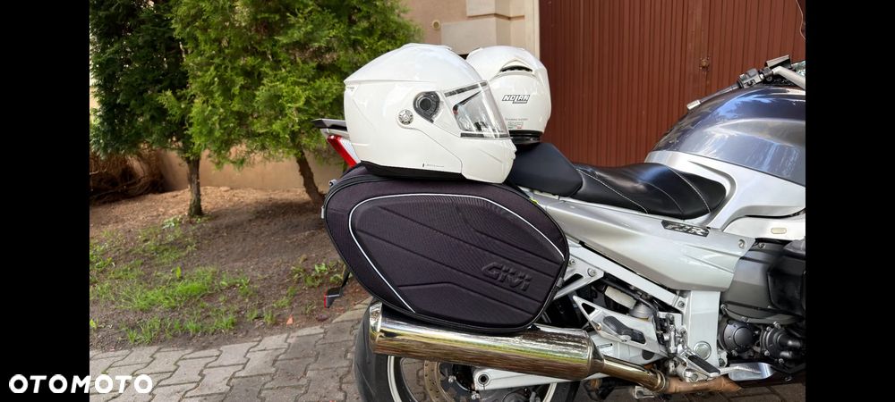 Yamaha FJR - 4