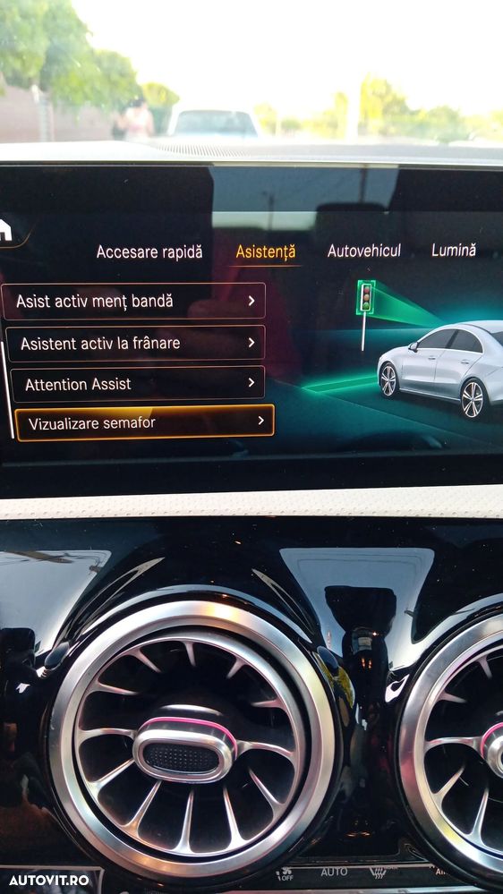 Mercedes-Benz CLA 250 - 13
