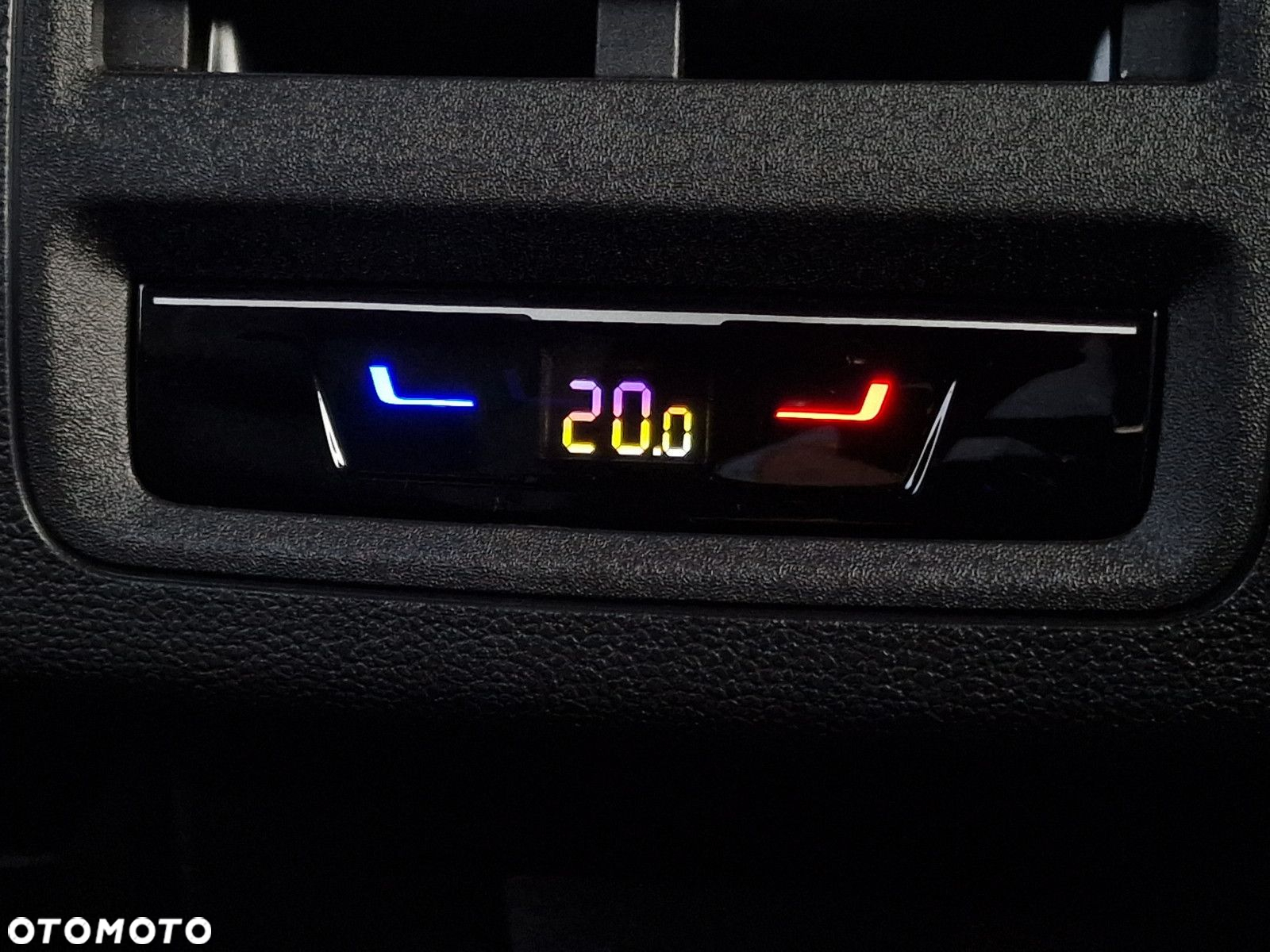 Volkswagen Golf - 17