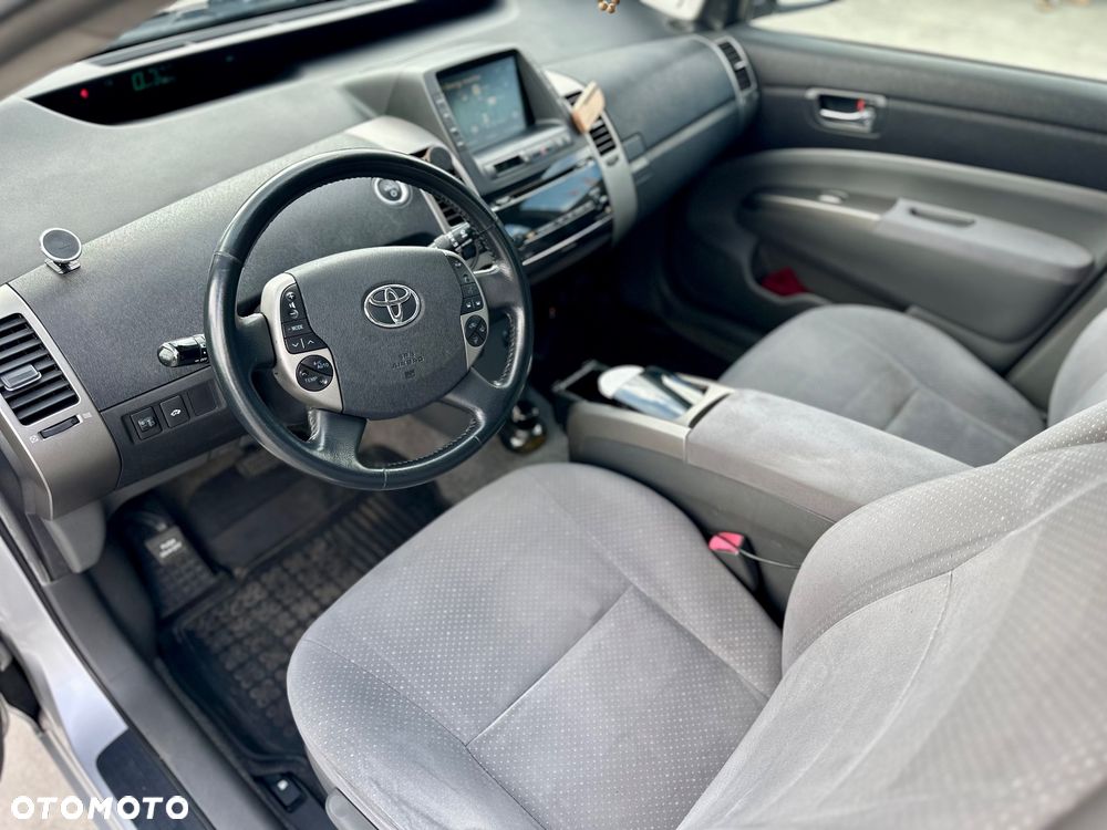 Toyota Prius 1.5 VVT-i Prestige - 9