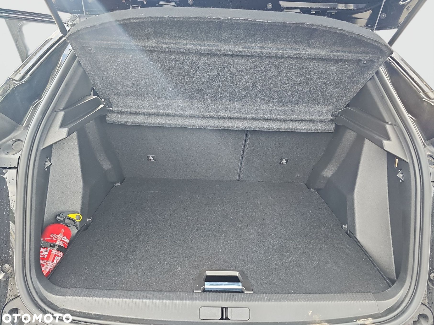 Peugeot 2008 - 11