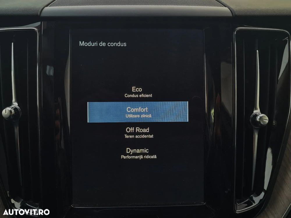 Volvo XC 60 D4 AWD Geartronic Inscription - 19