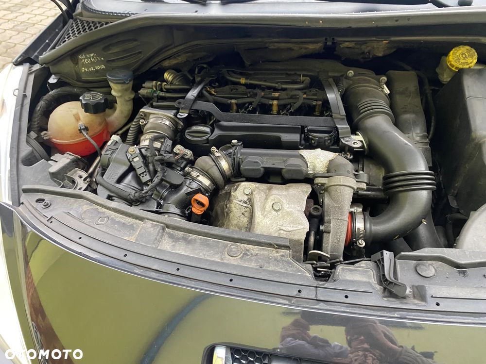 Peugeot 207 1.6 HDi Sporty - 24