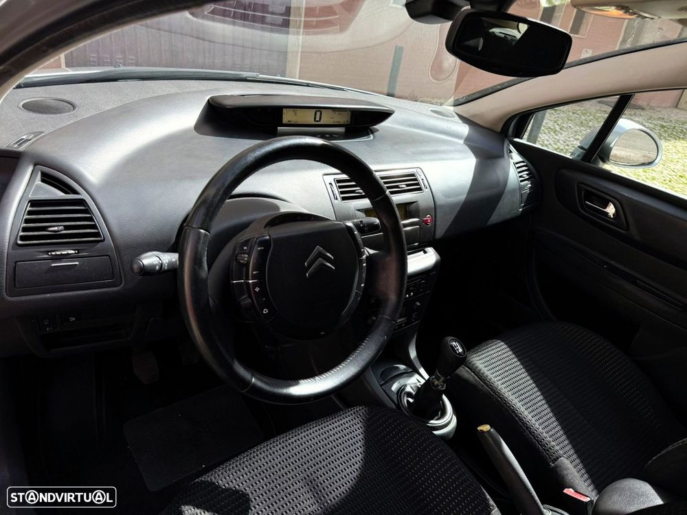 Citroën C4 1.4 16V SX - 7
