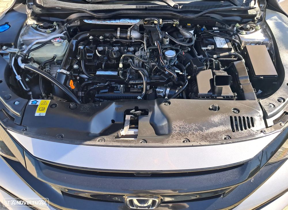 Honda Civic 1.0 i-VTEC Elegance Navi - 19