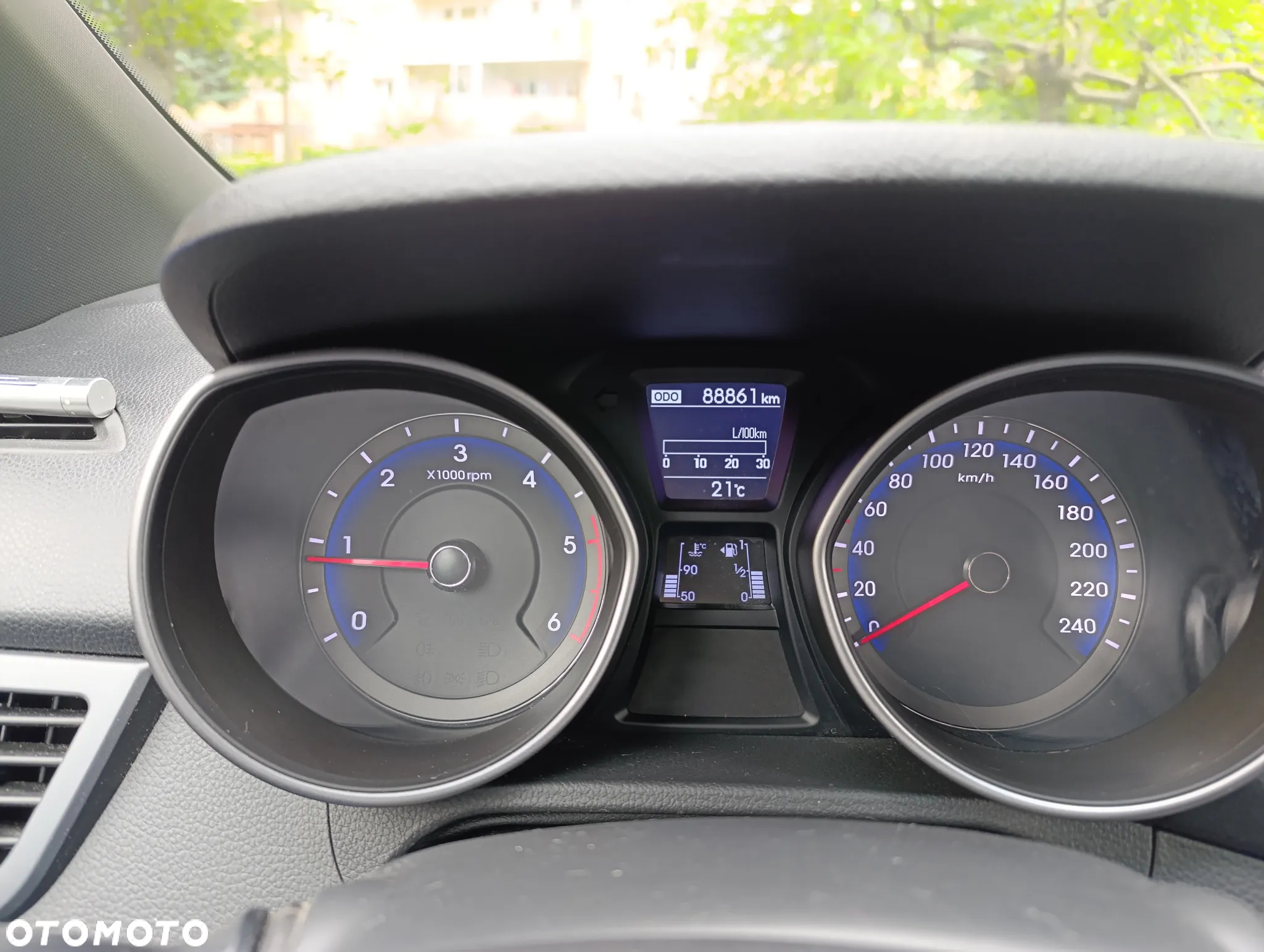 Hyundai i30 1.6 D GO - 8