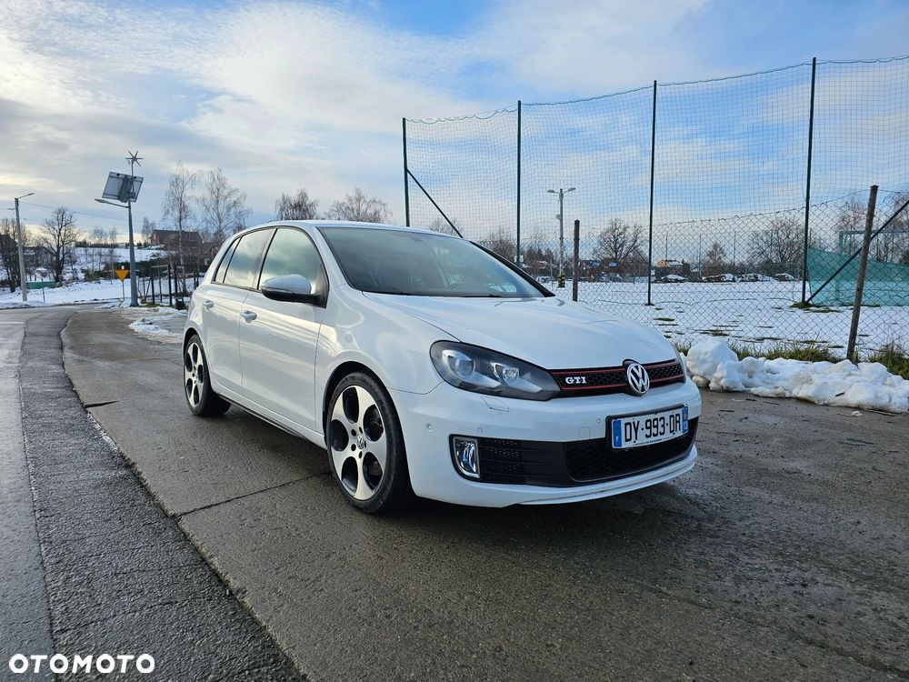 Volkswagen Golf 2.0 TSI GTI DSG - 17