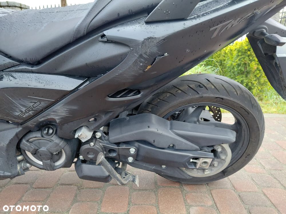Yamaha Tmax - 17