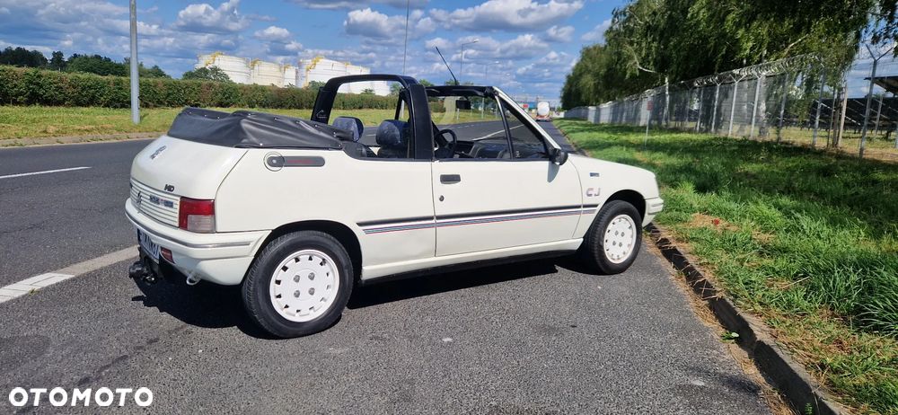 Peugeot 205 - 20