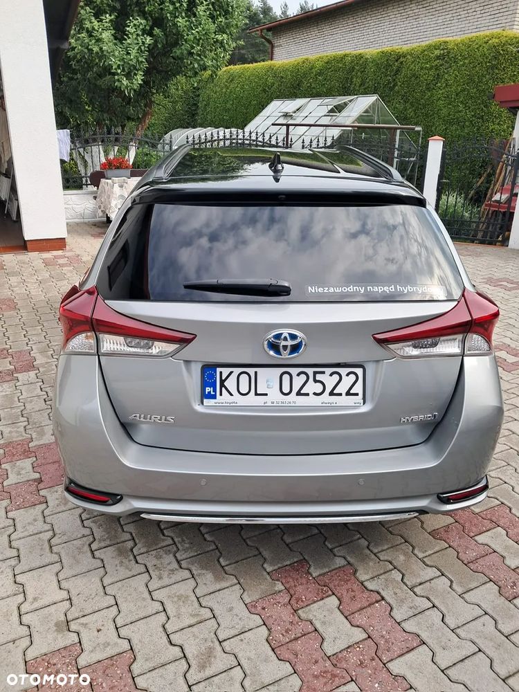Toyota Auris Hybrid 135 Selection - 2