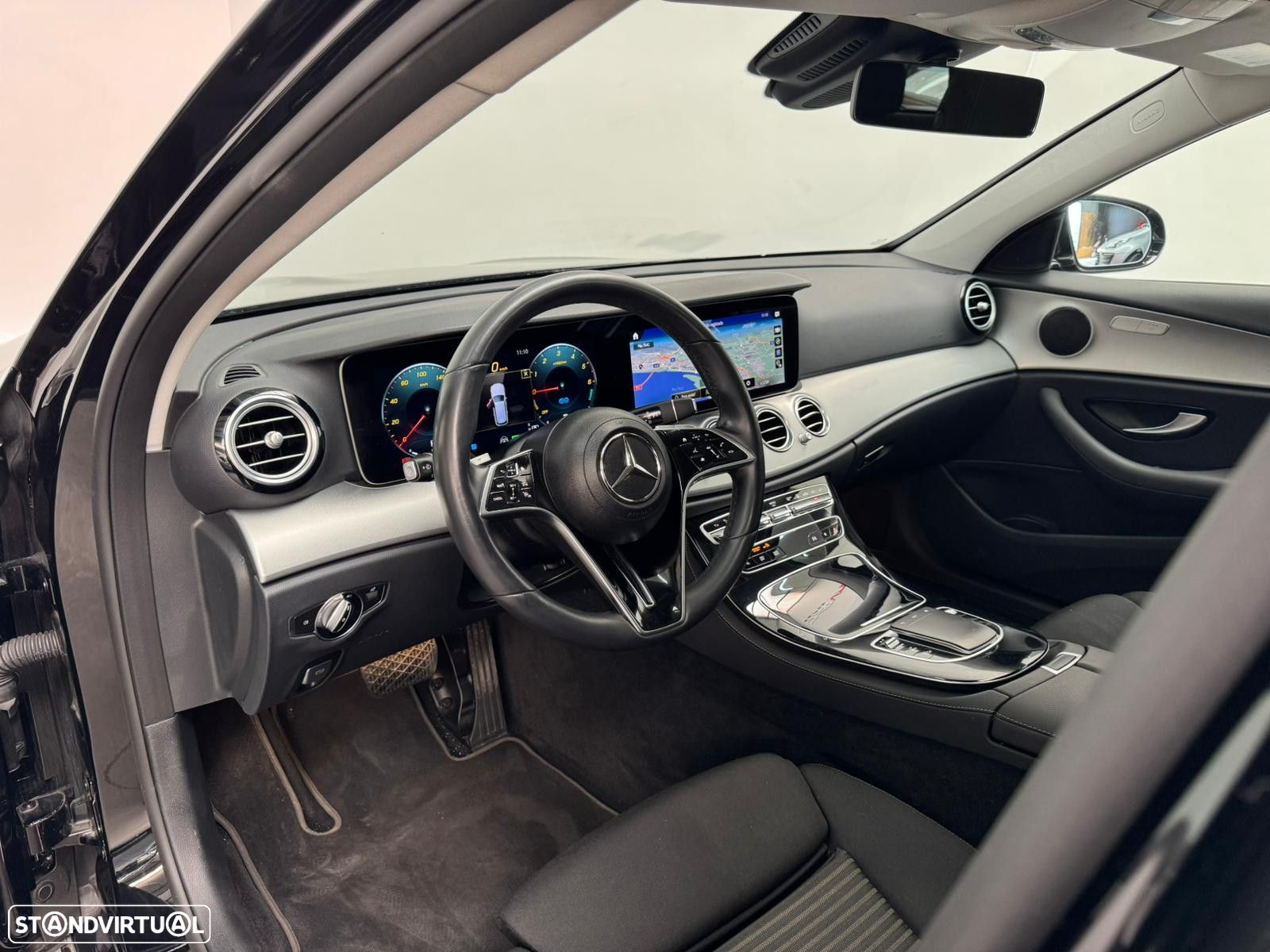 Mercedes-Benz E 300 e Exclusive Line - 30