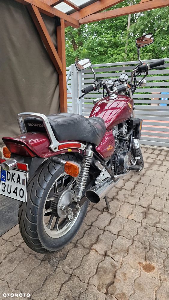 Honda VF - 13