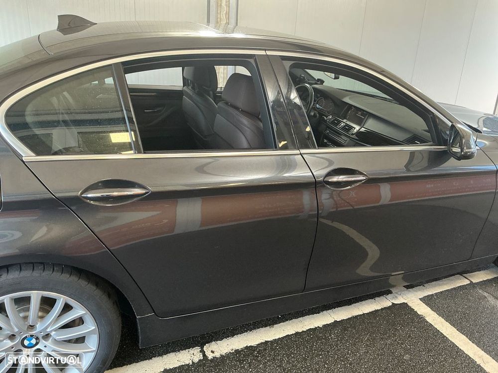 BMW 520 d Line Luxury Auto - 6