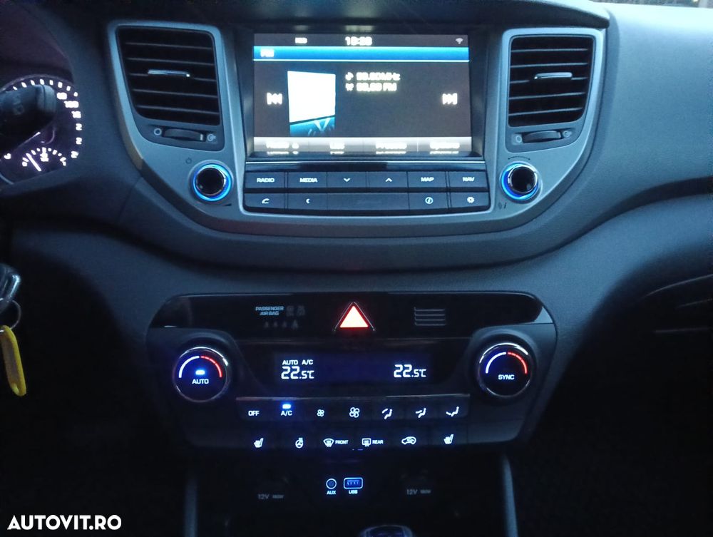 Hyundai Tucson blue 1.7 CRDi 2WD DCT Premium - 20