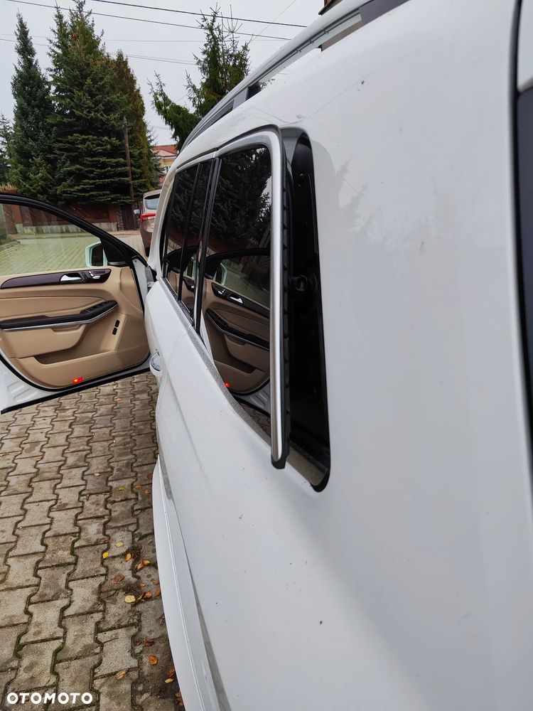 Mercedes-Benz GLS - 13