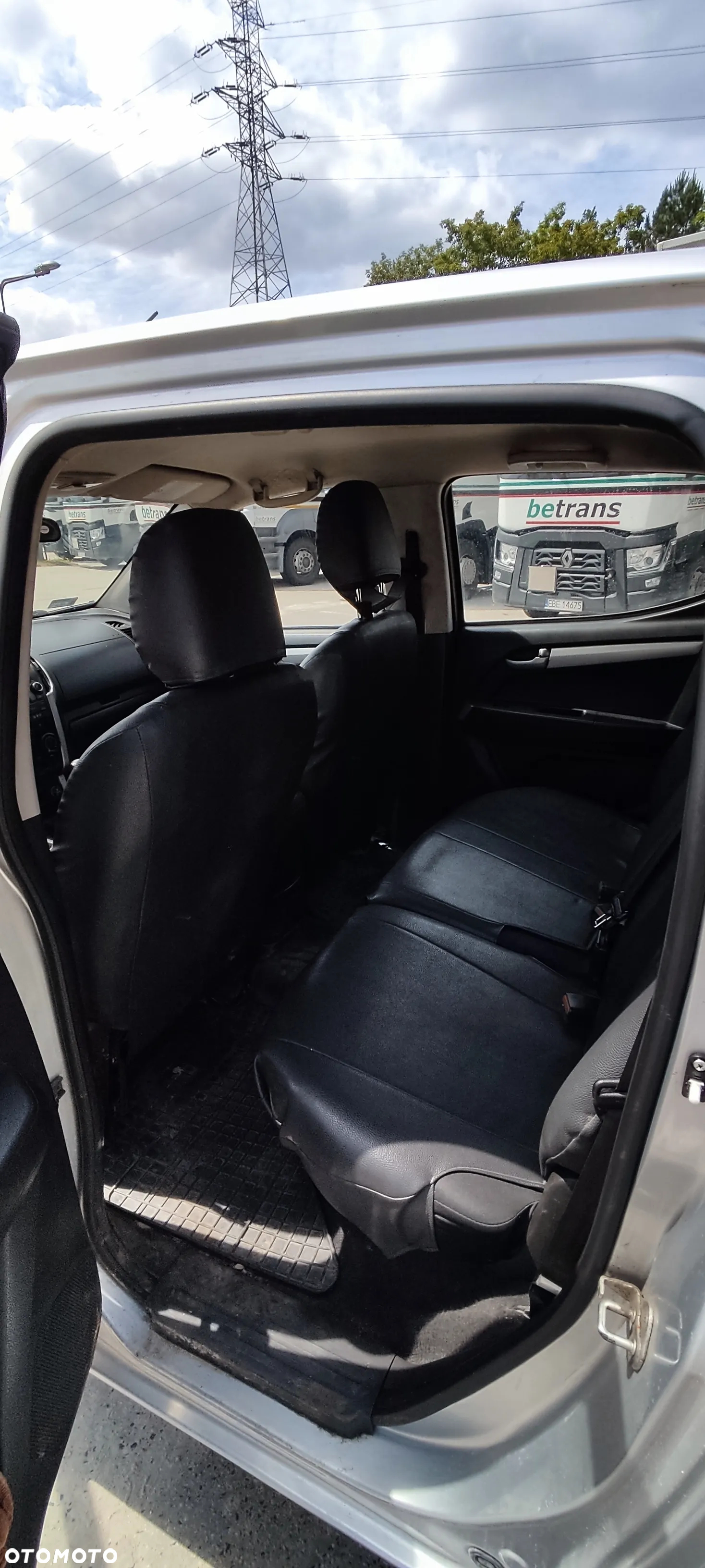 Isuzu D-Max - 10